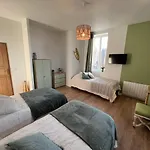 Chateau Segot 3* Neuilly-le-Réal