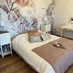 Chateau Segot 3* Neuilly-le-Réal