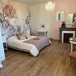 Chateau Segot 3* Neuilly-le-Réal