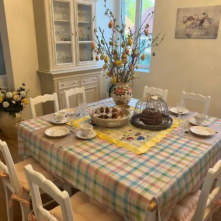 Chateau Segot Bed & Breakfast Neuilly-le-Réal