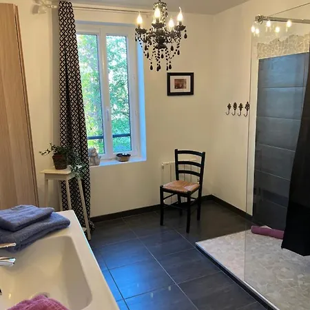 B&B Chateau Segot Neuilly-le-Réal