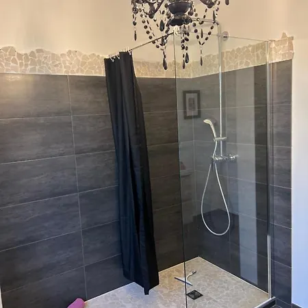 Chateau Segot Neuilly-le-Réal