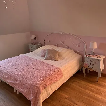 Chateau Segot Bed & Breakfast 3*