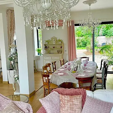 Bed & Breakfast Chateau Segot