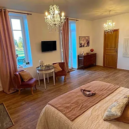 Chateau Segot 3*