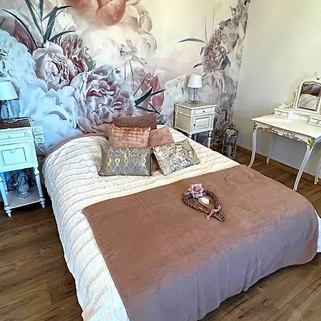 Bed & Breakfast Chateau Segot Neuilly-le-Réal