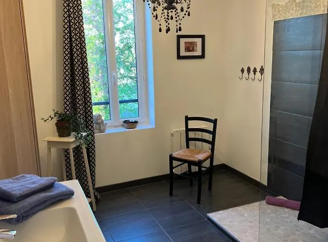 Bed and breakfast Château Ségot Neuilly-le-Réal