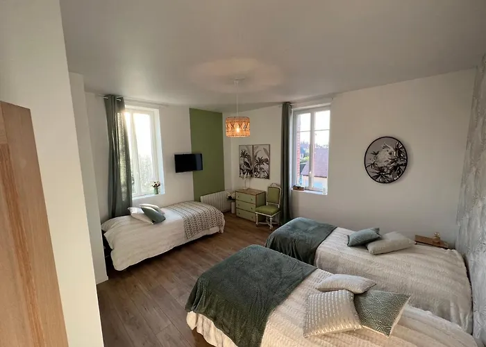 Château Ségot Bed and breakfast Neuilly-le-Réal