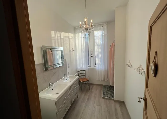 Bed and breakfast Château Ségot Neuilly-le-Réal