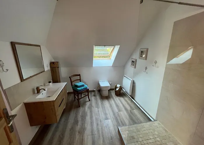 Château Ségot Bed and breakfast Neuilly-le-Réal