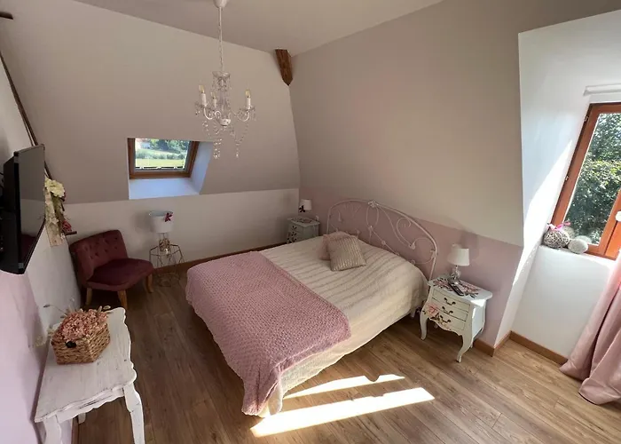 Château Ségot Bed and breakfast Neuilly-le-Réal